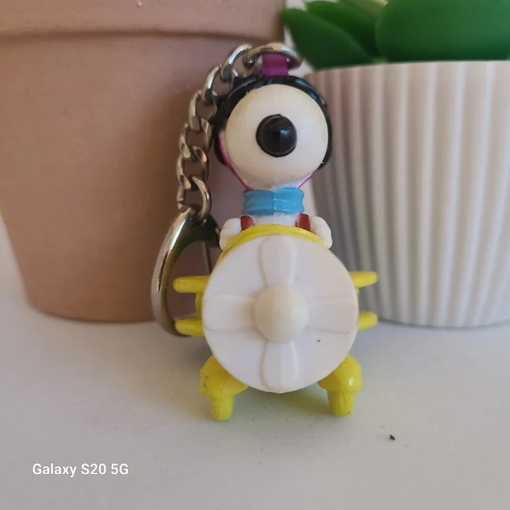 Unknown Brand Snoopy Flying An Easter‎ Egg Plane Keychain Multi-Color Vintage